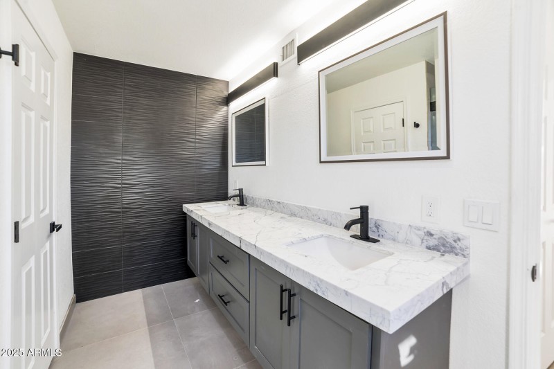 Quick Pic Tours, LLC - DSC06452