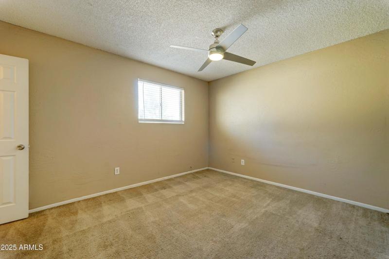 4615 N 39th Ave #8-16