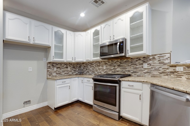 17391 W Fetlock Trail-46