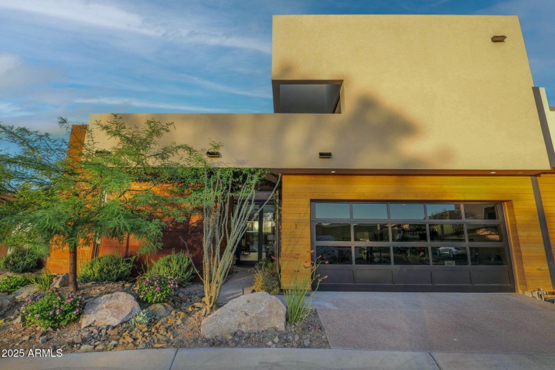 6525 Cave Creek 1 - 04Exterior