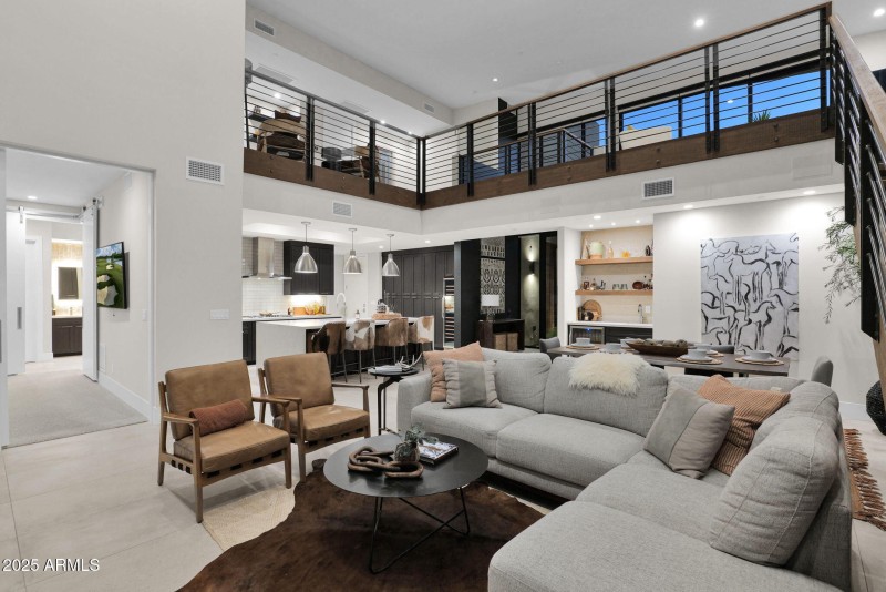 6525 Cave Creek 1 - 10Greatroom