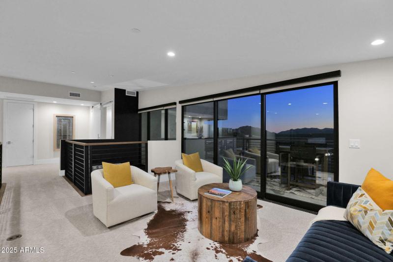 6525 Cave Creek 1 - 24Loft