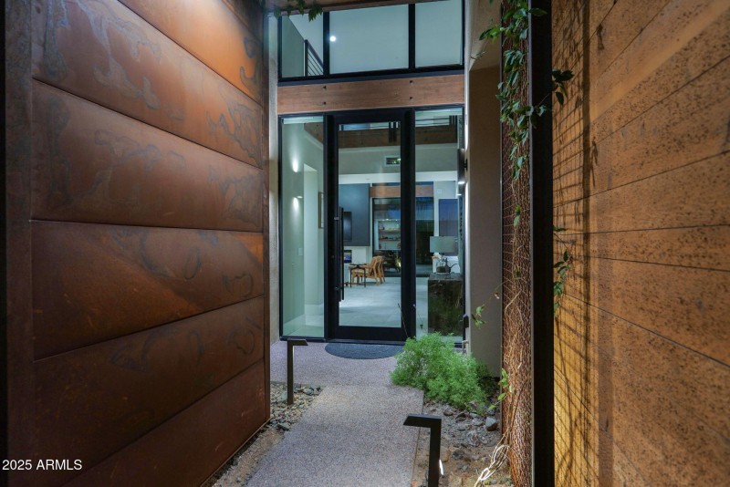 6525 Cave Creek 1 - 41Front Entry