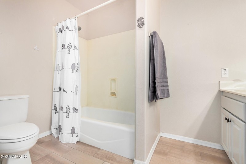 bathroom 3 - upstairs