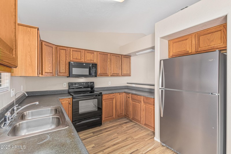 Smooth-Top Range & Built-In Microwave