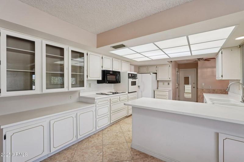 16-web-or-mls-N Buntline Dr-S2910-016