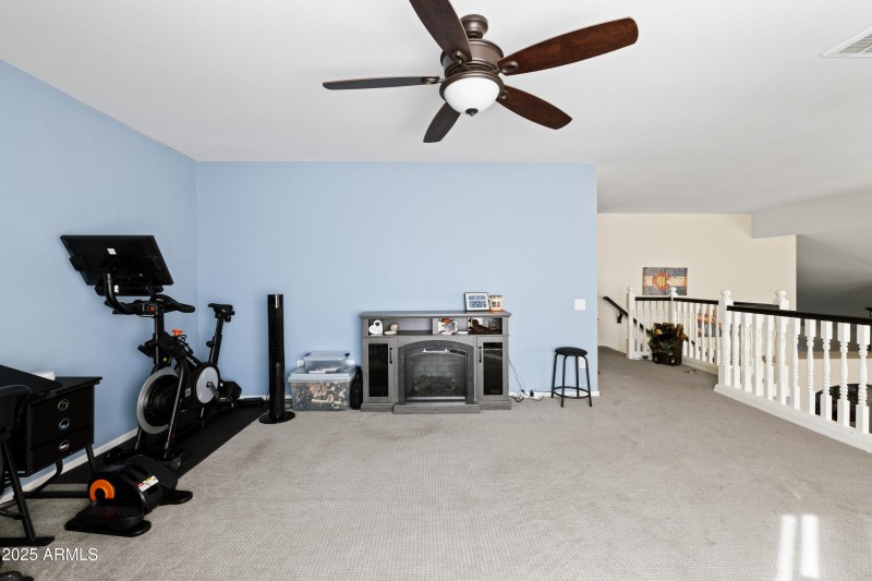 3951 E Cullumber St_17