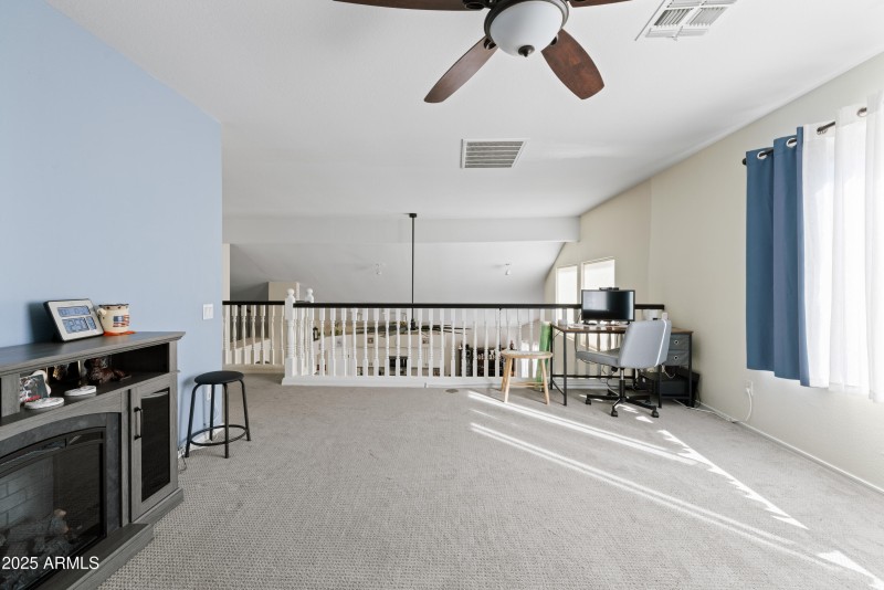 3951 E Cullumber St_18