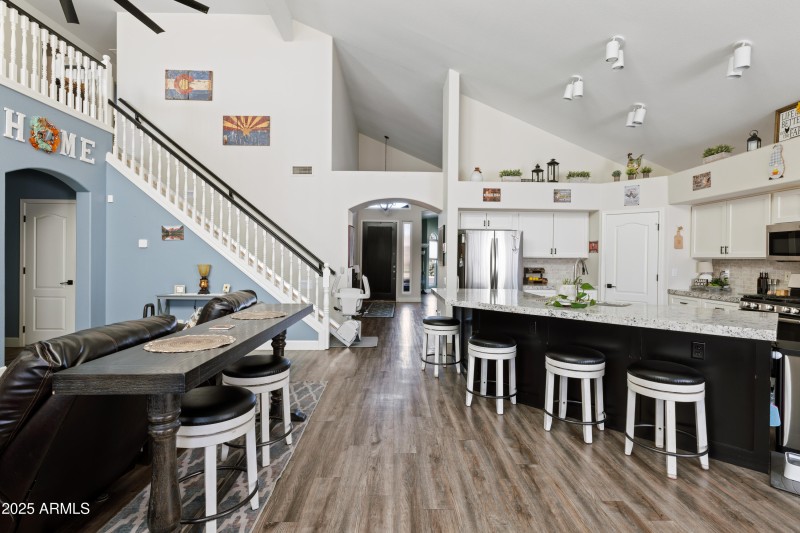 3951 E Cullumber St_26