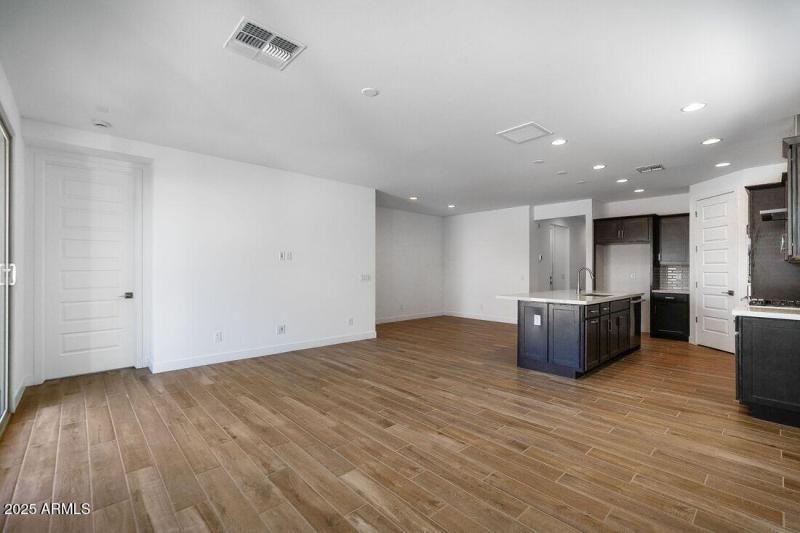 hj-az-phoenix-asante-discovery-quartz-lo