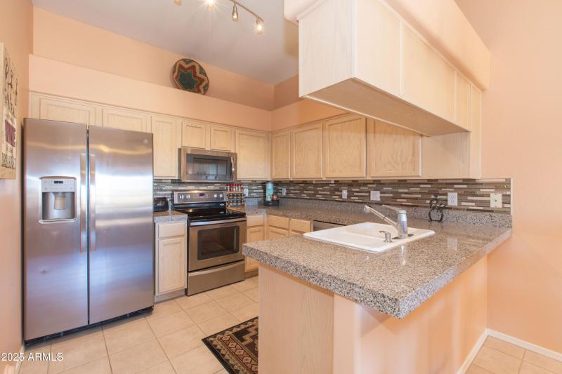 Sleek kitchen functional kitchen