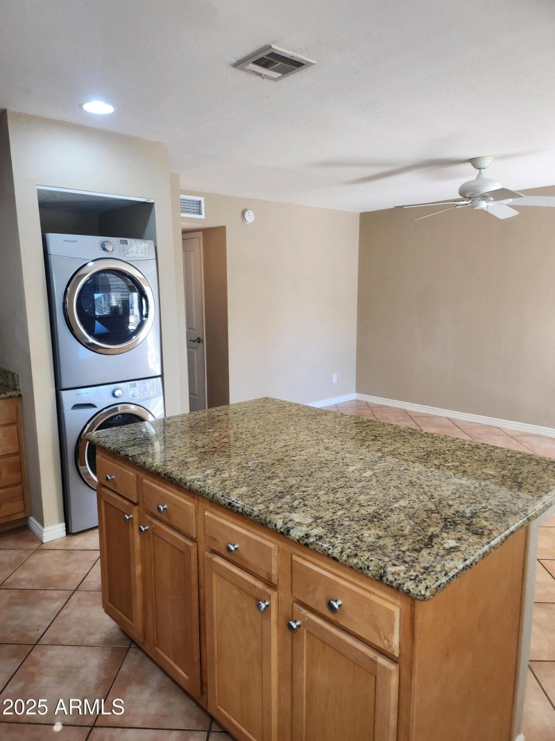 Shamrock laundry , island and living roo