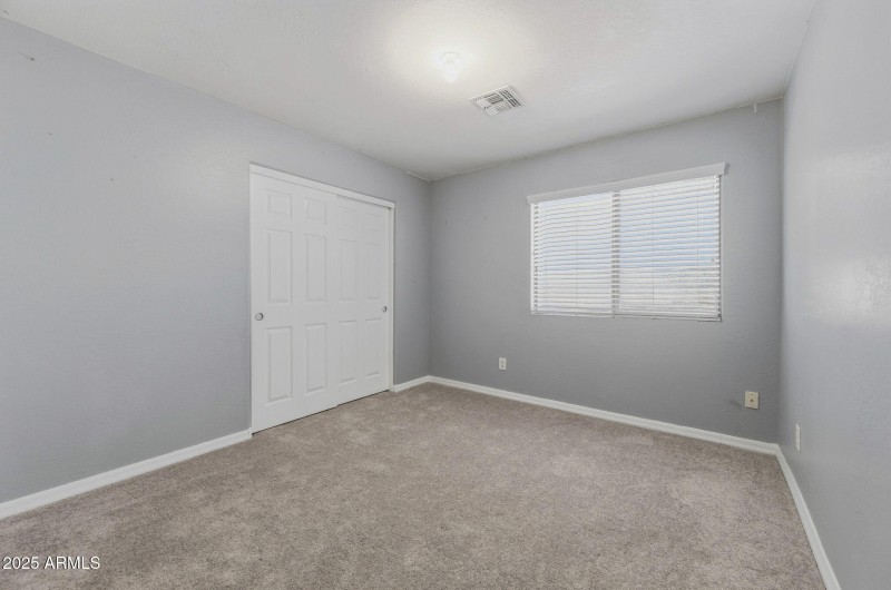 25-web-or-mls-43226 W Kimberly St-25