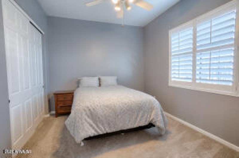 20251022234238029593000000