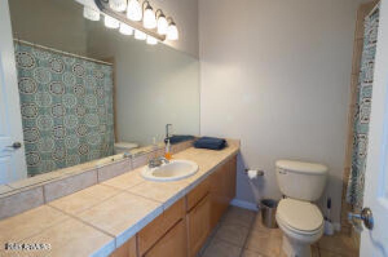 20251022234238632561000000