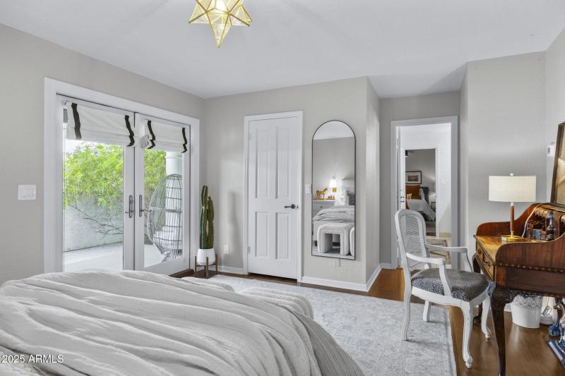 4801 E Moonlight Way - 583