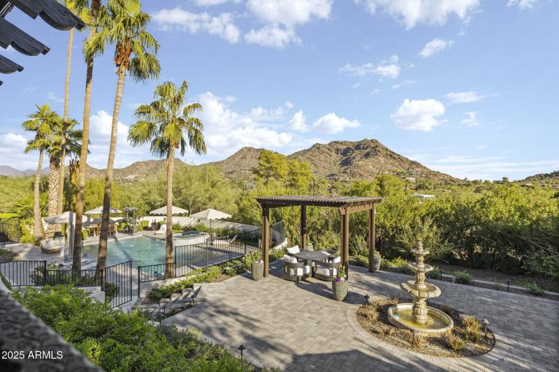 4801 E Moonlight Way - 528