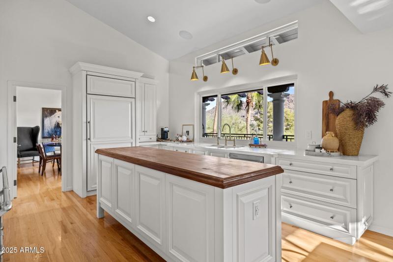 4801 E Moonlight Way - 459