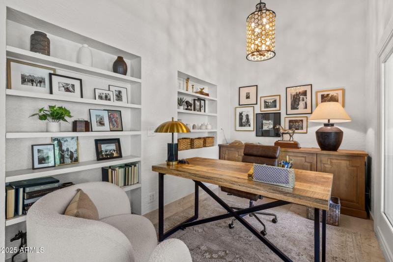 4801 E Moonlight Way - 318