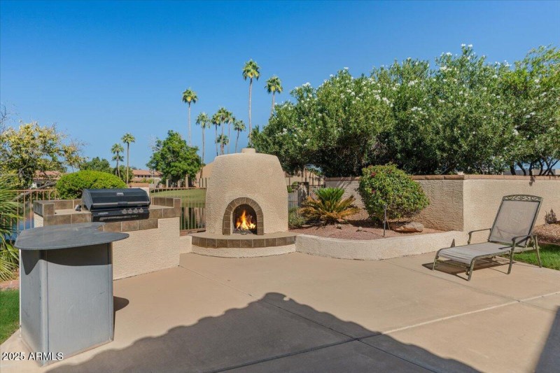 51-Fireplace and BBQ