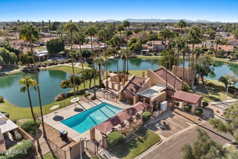 61-Aeiral community pool