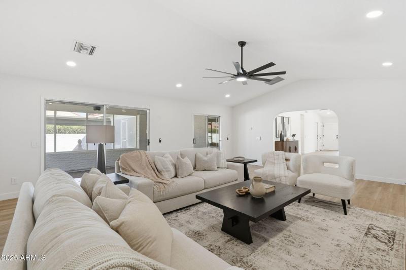 9-web-or-mls-009_DSC04058