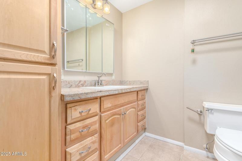 Master bath/shower on right