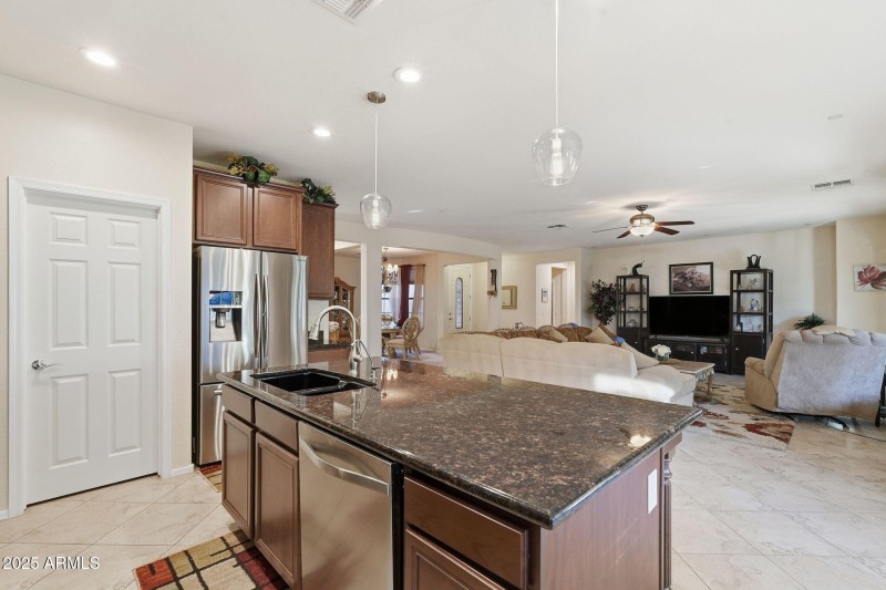 84-web-or-mls-018_ListerPros