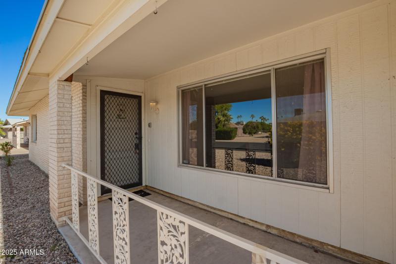 Inviting Entry Walk-way