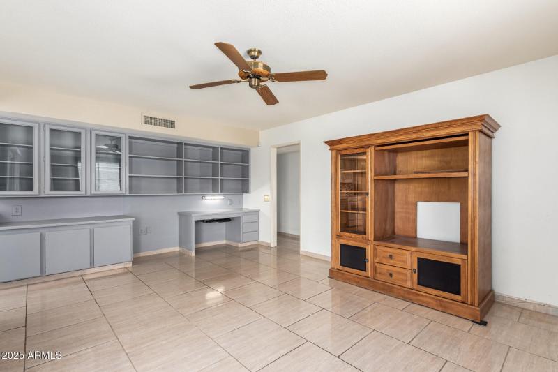 Display your collectables.