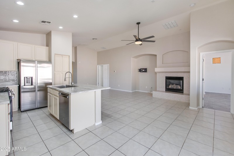 23-Via Caballo Blanco