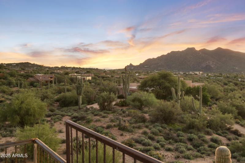 360 Degree Mountain Views