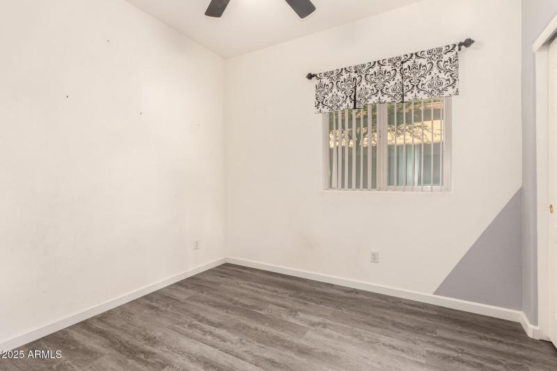 24 - Second Water 10287