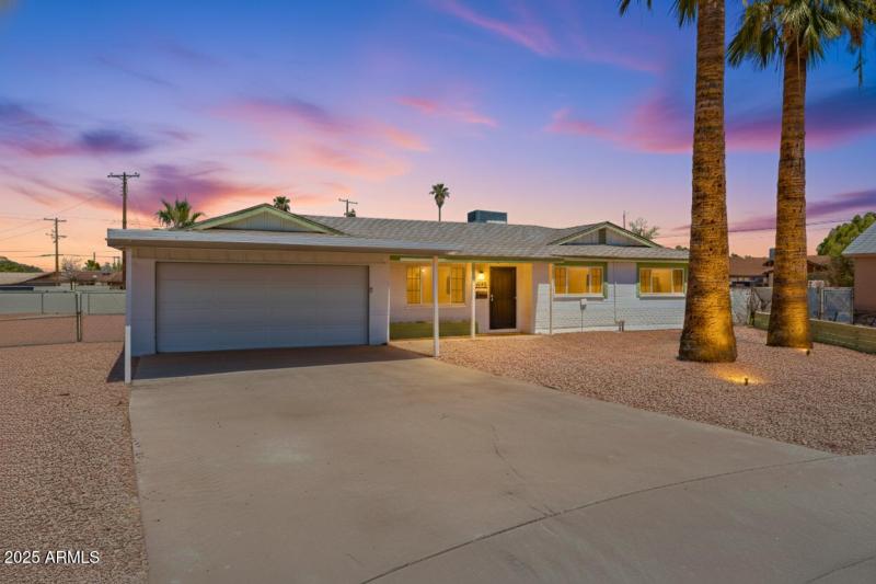 Welcome to 116 N Jade Circle