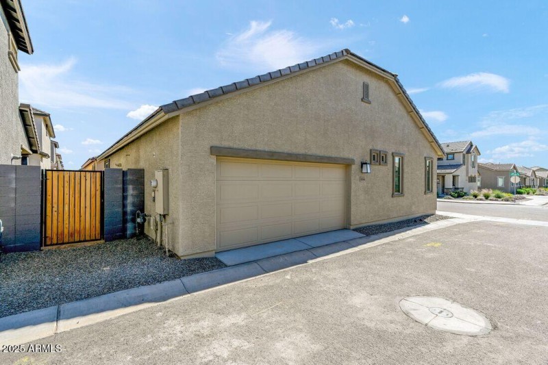 9964 W Piccadilly Road - Ready Now!