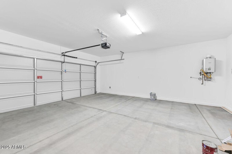 9964 W Piccadilly Road - Ready Now!