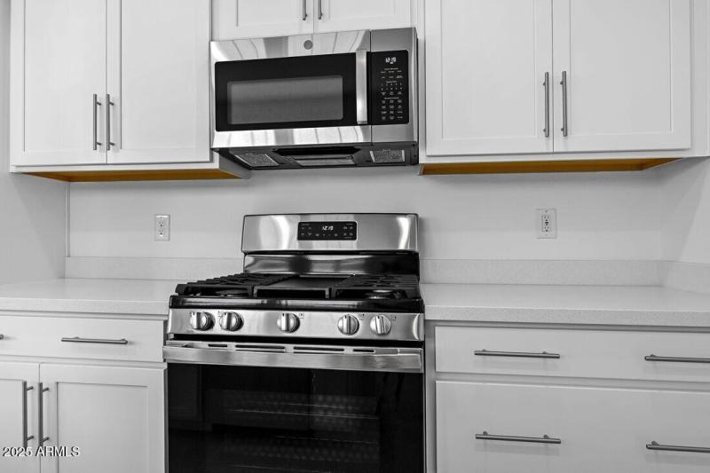 9964 W PICCADILLY Road - Ready Now!