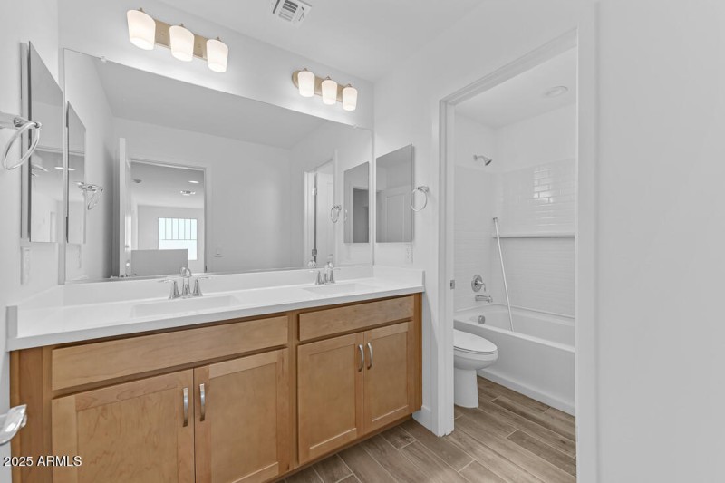 9986 W PICCADILLY Road - Ready Now!