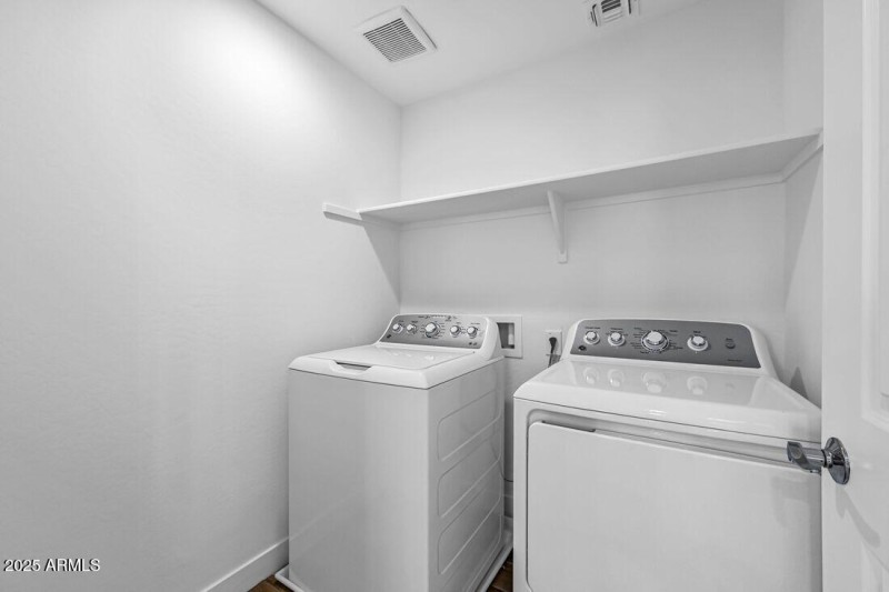 9986 W PICCADILLY Road - Ready Now!