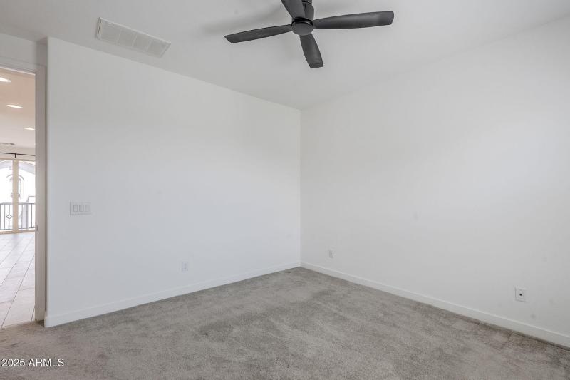 77-web-or-mls-Glacier-36