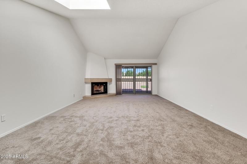 9834 E Minnesota Ave-12_(2048)