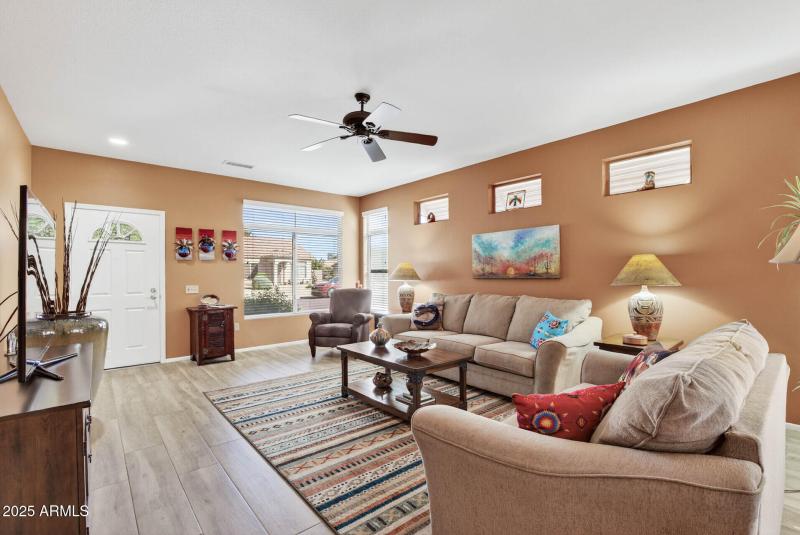 11_14207_W_Gunsight11_mls