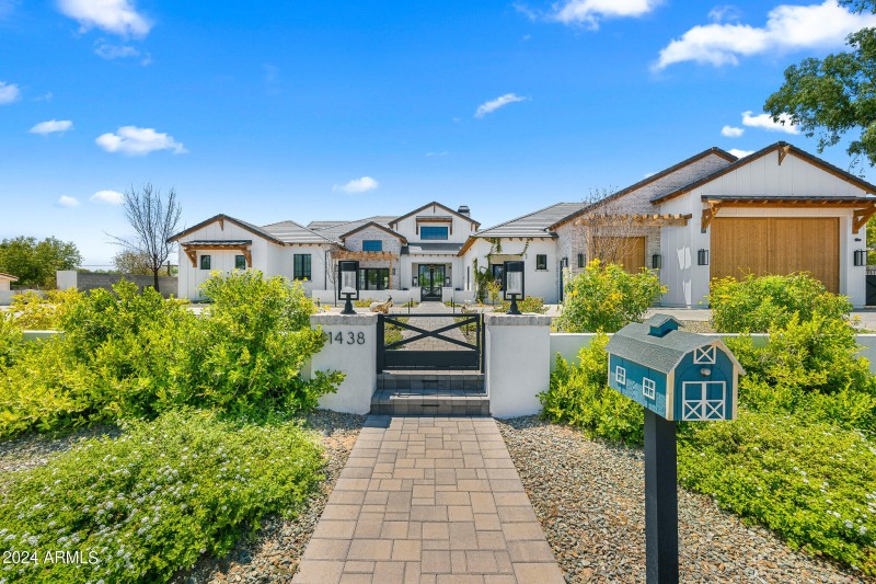 07front gate entrance