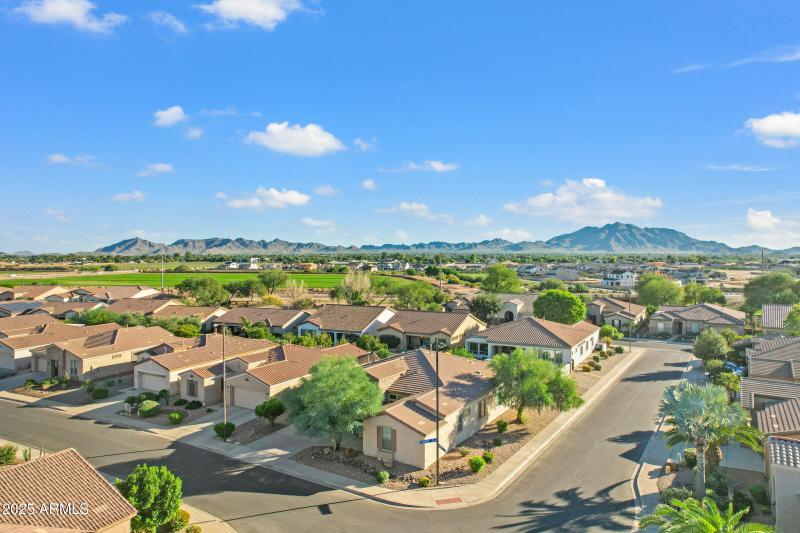 4615 E Sourwood Dr-63