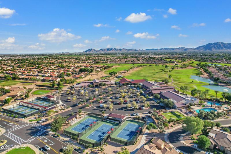 4615 E Sourwood Dr-54