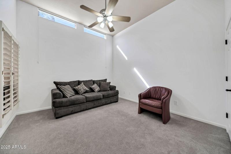 Den/office or 3rd bedroom