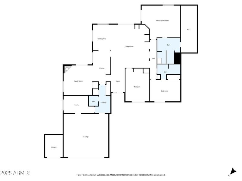 2,772 sq ft of living area