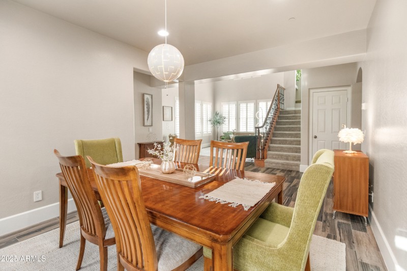 15294 W Old Oak Ln-22