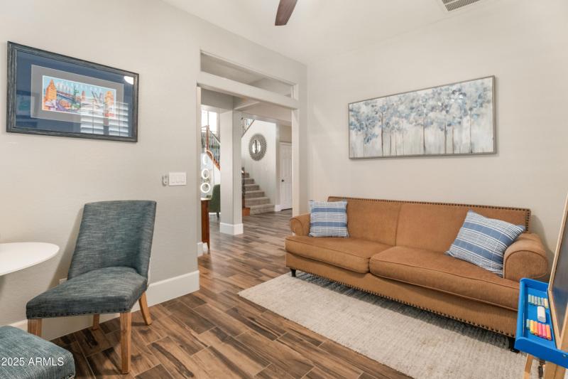 15294 W Old Oak Ln-24