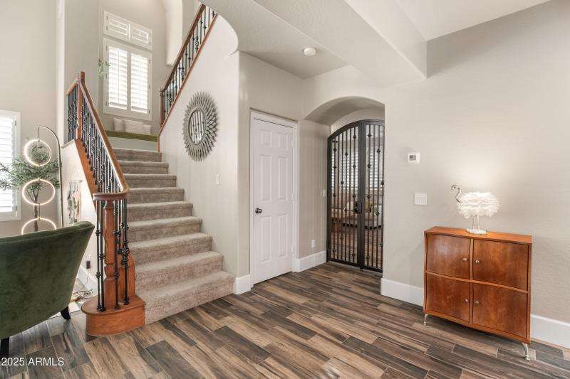 15294 W Old Oak Ln-26